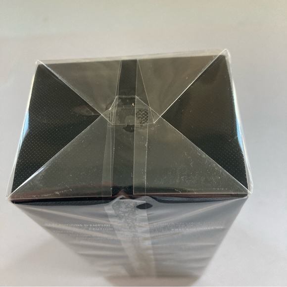 Yves Saint Laurent Y Le Parfum - Black and White - Picture 4 of 4